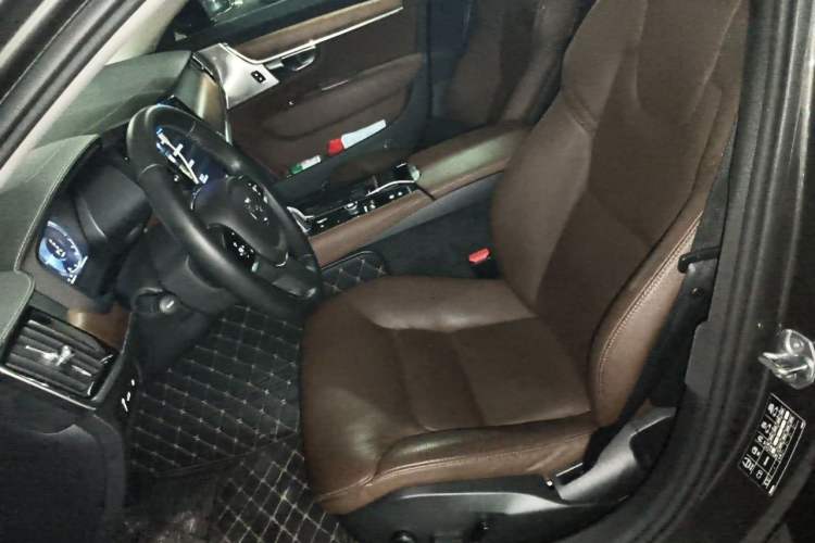 Used Volvo S90 New Energy 2019 T8 e-Drive Hybrid Intelligent Luxury Version China VI Standard Left Front Seat