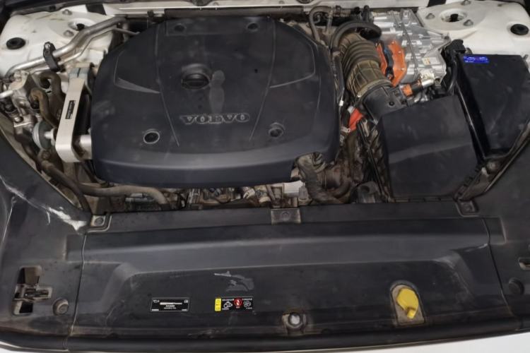Used Volvo S90 New Energy 2019 T8 E-Drive Hybrid Intelligent Luxury Version China V Standard Engine Bay