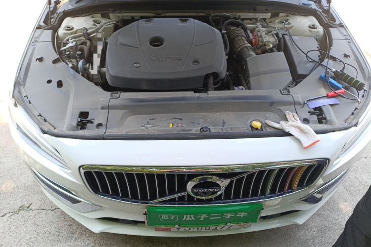 Used Volvo S90 New Energy 2019 T8 E-Drive Hybrid Intelligent Luxury Version China V Standard Engine Bay