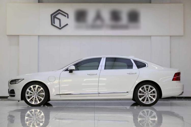 Used Volvo S90 New Energy 2019 T8 E-Drive Hybrid Honor Edition 3 Seats China VI Standard Exterior 3