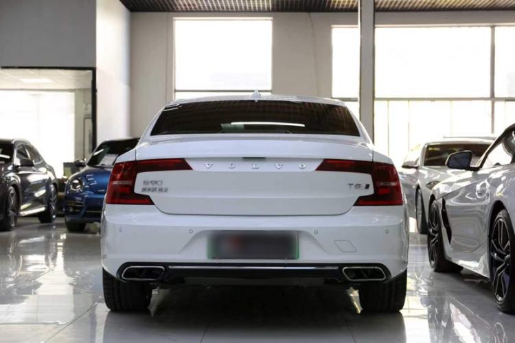 Used Volvo S90 New Energy 2019 T8 E-Drive Hybrid Honor Edition 3 Seats China VI Standard Exterior 4