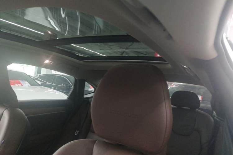 Used Volvo S90 New Energy 2019 T8 E-Drive Hybrid Intelligent Luxury Version China V Standard Headliner