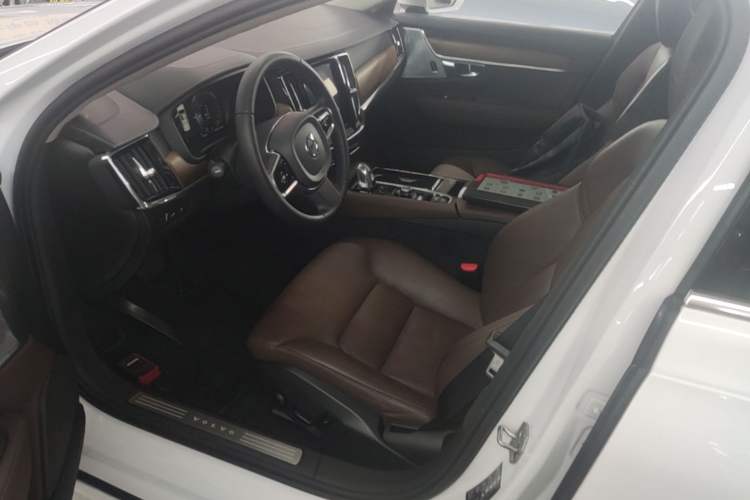 Used Volvo S90 New Energy 2019 T8 E-Drive Hybrid Intelligent Luxury Version China V Standard Left Front Seat