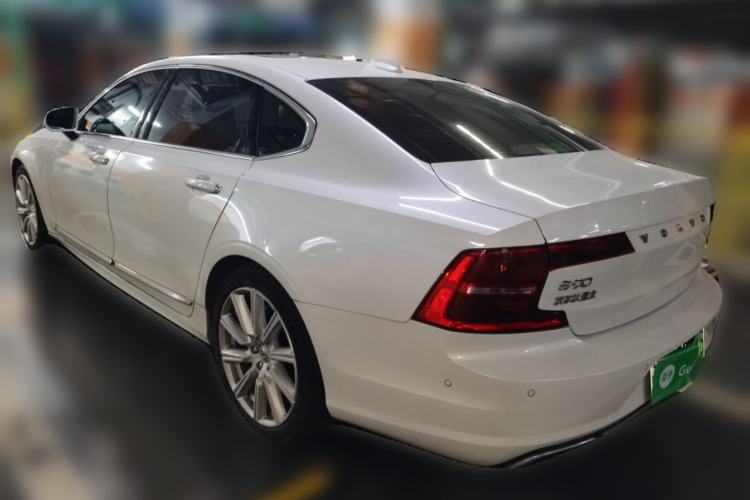 Used Volvo S90 New Energy 2019 T8 E-Drive Hybrid Intelligent Luxury Version China V Standard Rear Left 45 Deg
