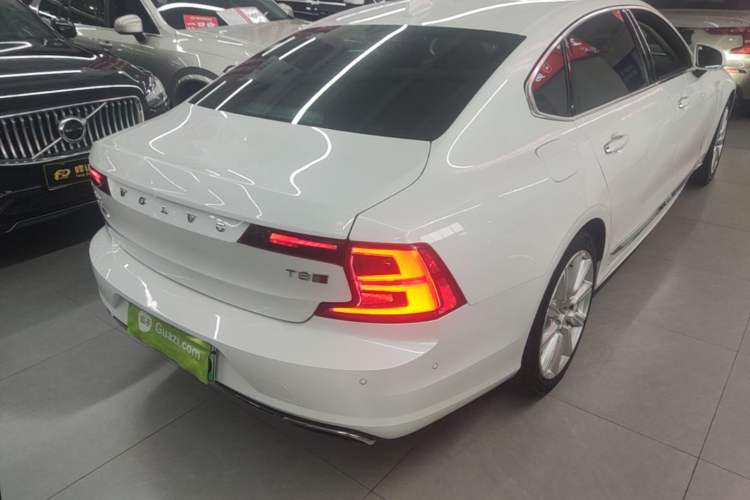 Used Volvo S90 New Energy 2019 T8 E-Drive Hybrid Intelligent Luxury Version China V Standard Right Rear Taillight