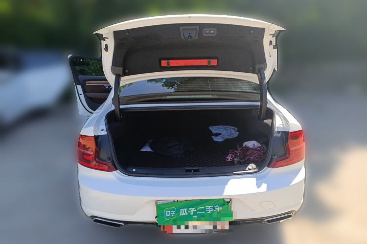 Used Volvo S90 New Energy 2019 T8 E-Drive Hybrid Intelligent Luxury Version China V Standard Trunk