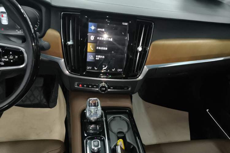 Used Volvo S90 New Energy 2020 T8 eDrive Hybrid Luxury Edition Audio And AC Panel