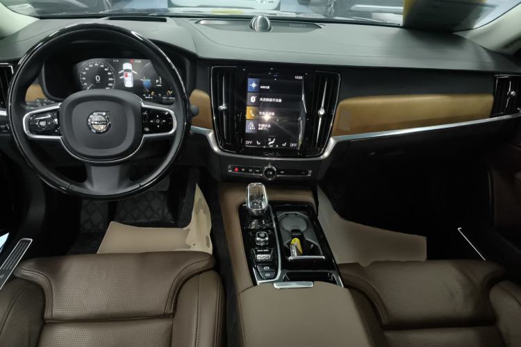 Used Volvo S90 New Energy 2020 T8 eDrive Hybrid Luxury Edition Center Console
