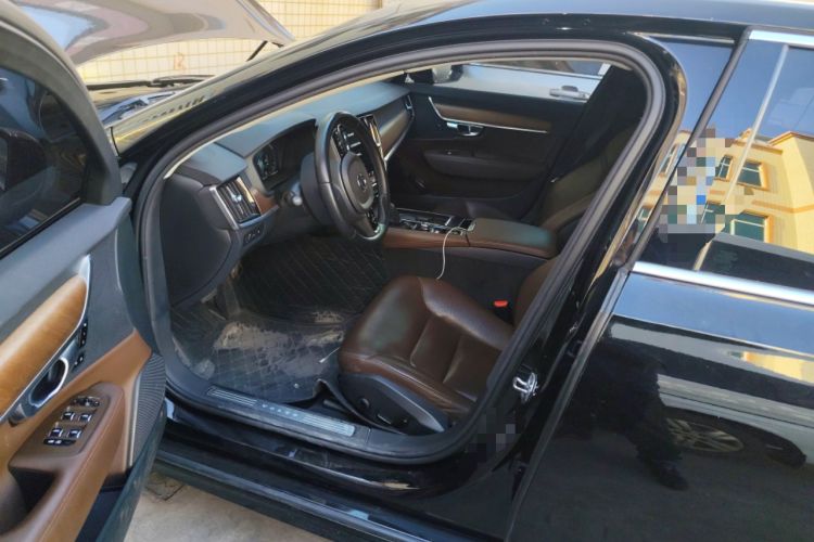 Used Volvo S90 New Energy 2020 T8 e-Drive Hybrid – Zhiyi Luxury Edition Driver Seat