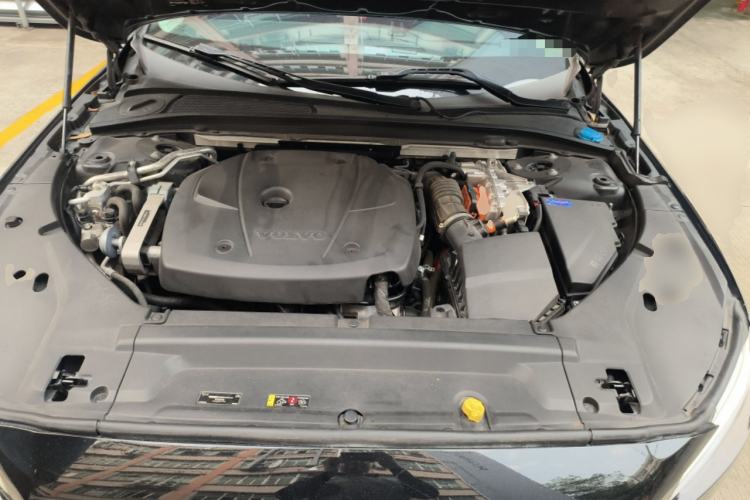 Used Volvo S90 New Energy 2020 T8 e-Drive Hybrid – Zhiyi Luxury Edition Engine Bay
