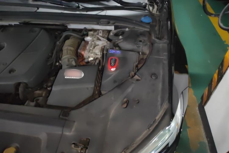 Used Volvo S90 New Energy 2020 T8 e-Drive Hybrid – Zhiyi Luxury Edition Engine Bay Left