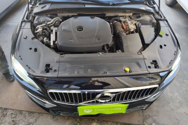 Used Volvo S90 New Energy 2020 T8 e-Drive Hybrid – Zhiyi Luxury Edition Engine Bay