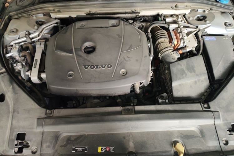 Used Volvo S90 New Energy 2020 T8 e-Drive Hybrid – Zhiyi Luxury Edition Engine Bay