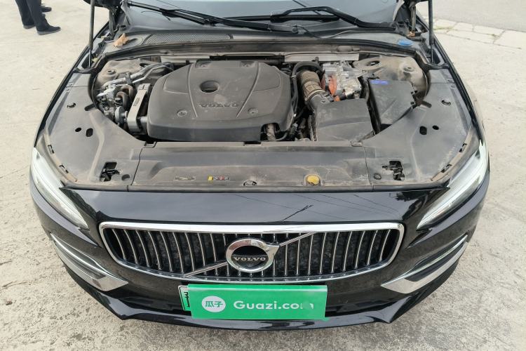 Used Volvo S90 New Energy 2020 T8 e-Drive Hybrid – Zhiyi Luxury Edition Engine Bay