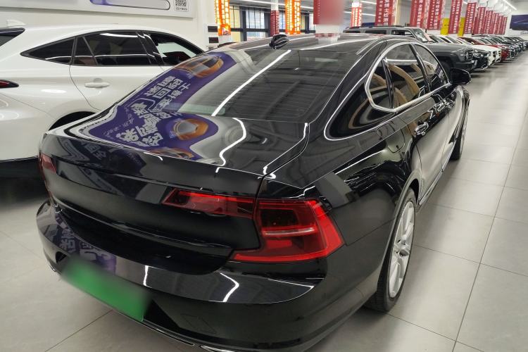 Used Volvo S90 New Energy 2020 Facelift T8 E-Drive Hybrid Luxury Edition Exterior 5