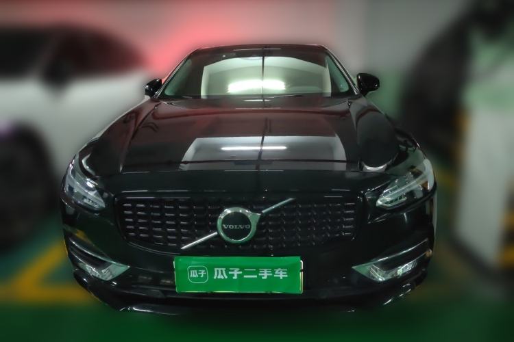 Used Volvo S90 New Energy 2020 T8 e-Drive Hybrid – Zhiyi Luxury Edition Front