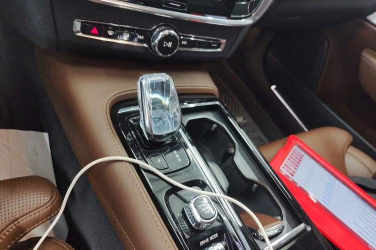 Used Volvo S90 New Energy 2020 Facelift T8 E-Drive Hybrid Luxury Edition Gear Lever