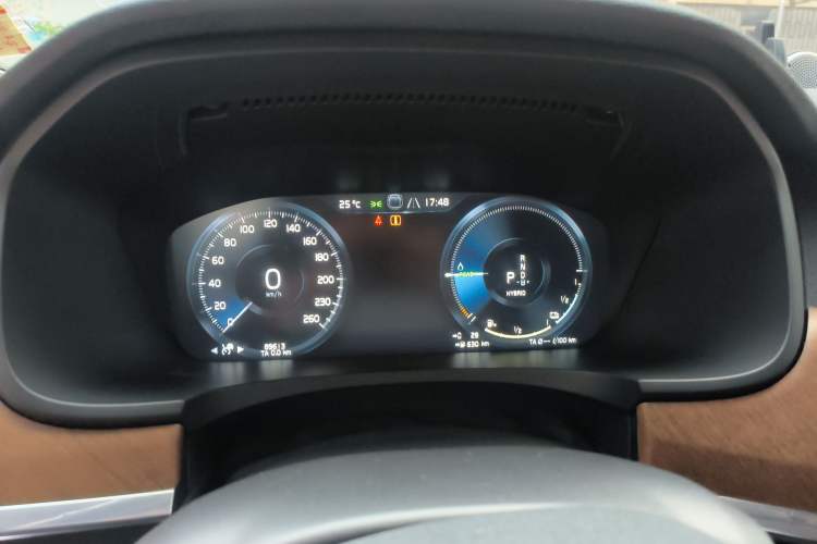 Used Volvo S90 New Energy 2020 T8 e-Drive Hybrid – Zhiyi Luxury Edition Instrument Cluster