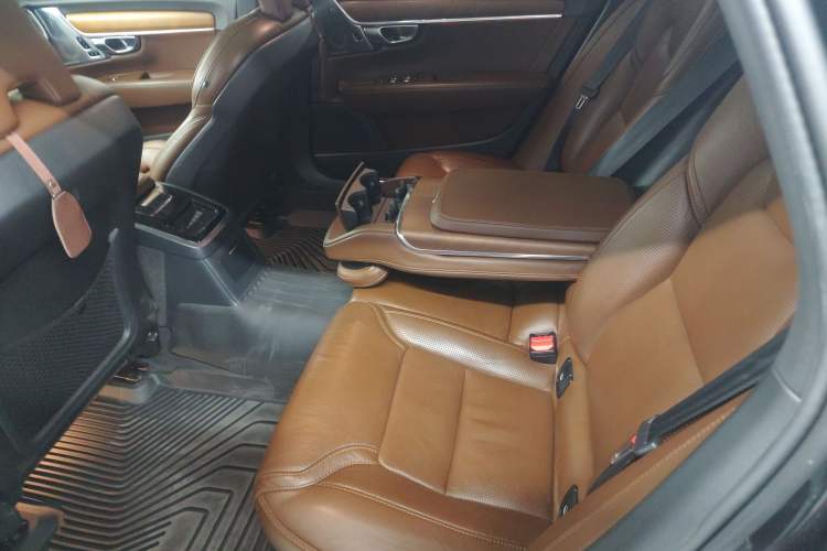 Used Volvo S90 New Energy 2020 Facelift T8 E-Drive Hybrid Luxury Edition Interior 4
