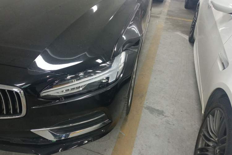 Used Volvo S90 New Energy 2020 T8 e-Drive Hybrid – Zhiyi Luxury Edition Left Front Headlight