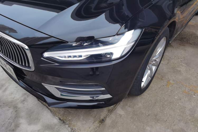 Used Volvo S90 New Energy 2020 T8 e-Drive Hybrid – Zhiyi Luxury Edition Left Front Headlight