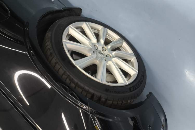 Used Volvo S90 New Energy 2020 T8 eDrive Hybrid Luxury Edition Left Front Wheel Hub