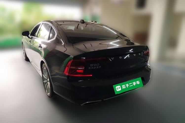 Used Volvo S90 New Energy 2020 T8 e-Drive Hybrid – Zhiyi Luxury Edition Rear Left 45 Deg