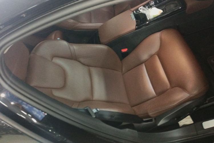 Used Volvo S90 New Energy 2020 T8 e-Drive Hybrid – Zhiyi Luxury Edition Right Front Seat