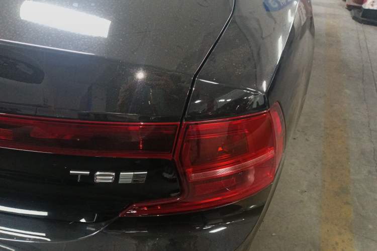 Used Volvo S90 New Energy 2020 T8 e-Drive Hybrid – Zhiyi Luxury Edition Right Rear Taillight
