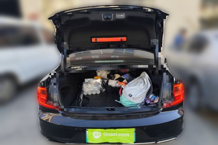 Used Volvo S90 New Energy 2020 T8 e-Drive Hybrid – Zhiyi Luxury Edition Trunk