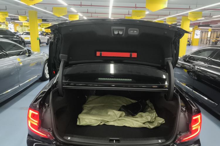 Used Volvo S90 New Energy 2020 T8 eDrive Hybrid Luxury Edition Trunk