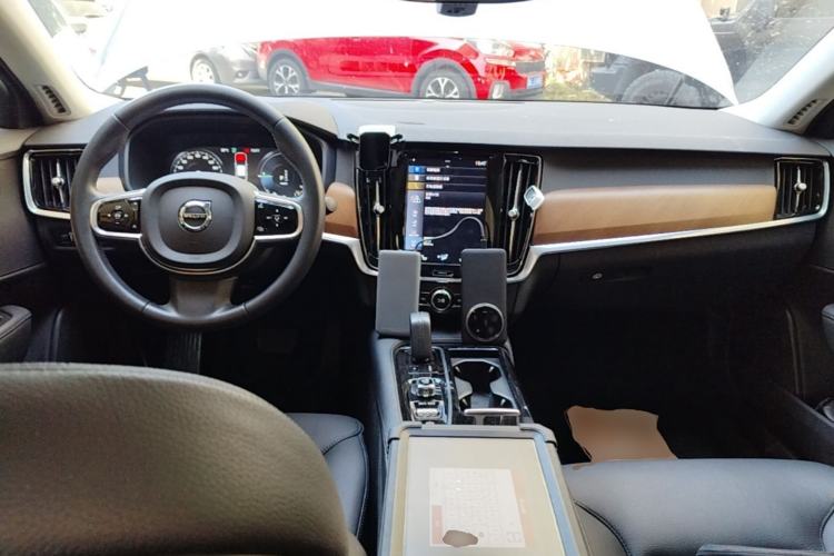 Used Volvo S90 New Energy 2020 Restyled T8 E-Drive Hybrid Zhiyi Luxury Edition Center Console