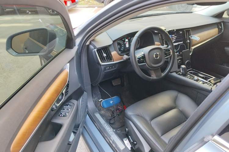 Used Volvo S90 New Energy 2020 Restyled T8 E-Drive Hybrid Zhiyi Luxury Edition Driver Seat