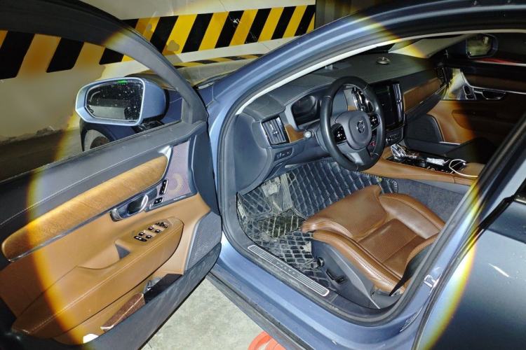 Used Volvo S90 New Energy 2020 T8 eDrive Hybrid Luxury Edition Driver Seat