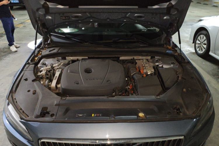 Used Volvo S90 New Energy 2020 T8 eDrive Hybrid Luxury Edition Engine Bay