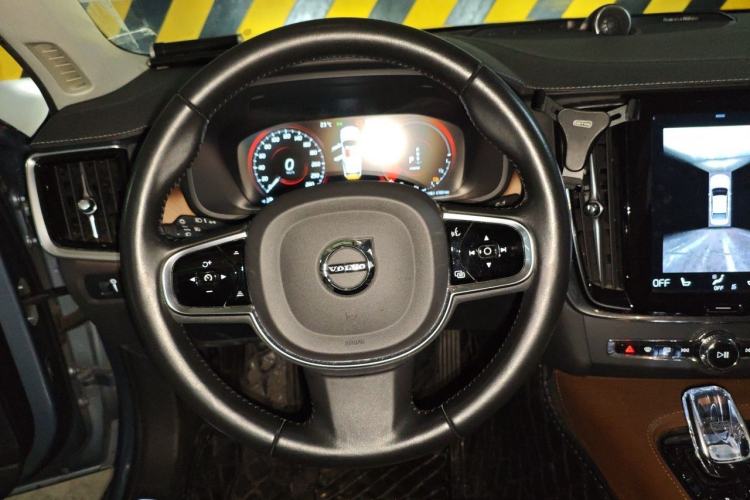 Used Volvo S90 New Energy 2020 T8 eDrive Hybrid Luxury Edition Steering Wheel