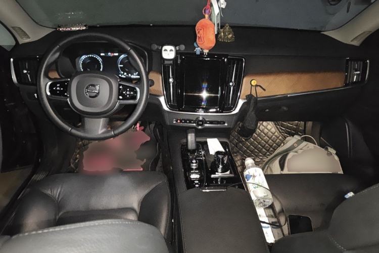 Used Volvo S90 New Energy 2020 T8 e-Drive Hybrid – Zhiyi Luxury Edition Center Console