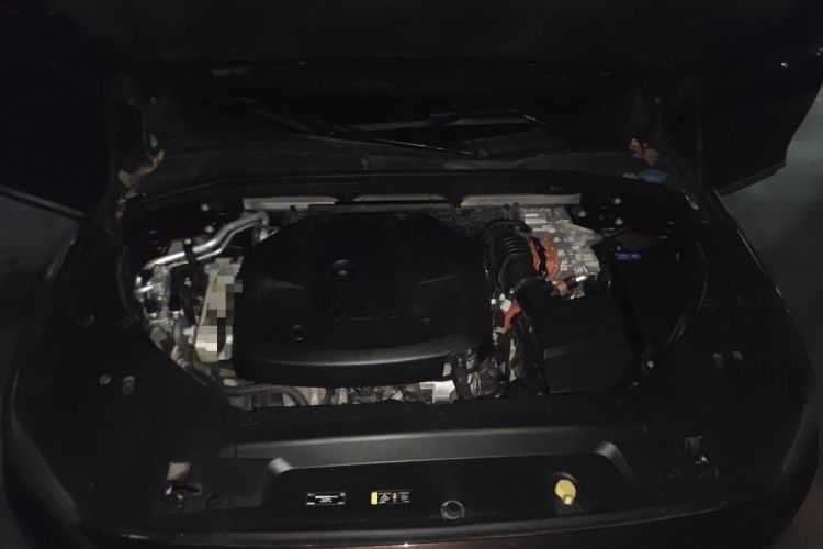 Used Volvo S90 New Energy 2020 T8 e-Drive Hybrid – Zhiyi Luxury Edition Engine Bay