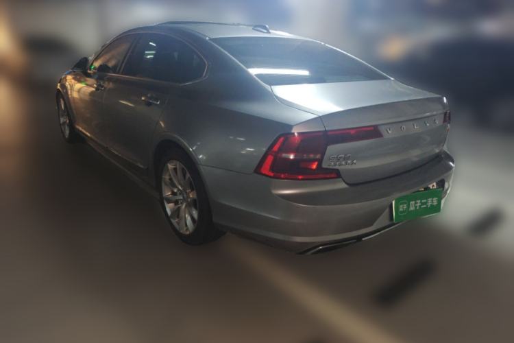 Used Volvo S90 New Energy 2020 T8 e-Drive Hybrid – Zhiyi Luxury Edition Rear Left 45 Deg
