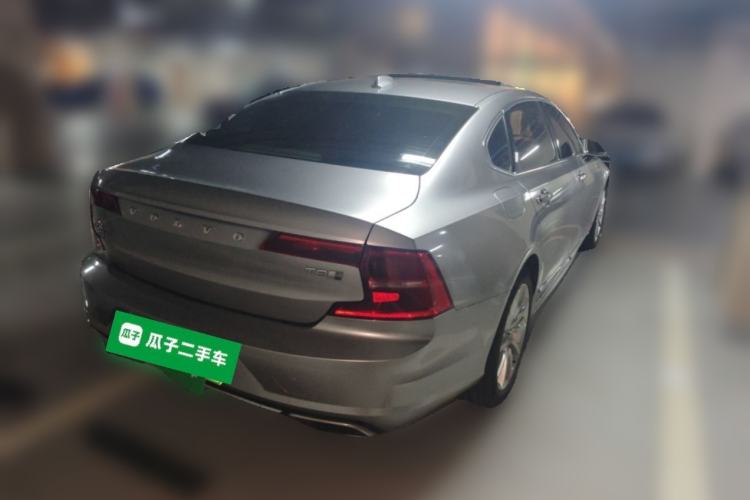 Used Volvo S90 New Energy 2020 T8 e-Drive Hybrid – Zhiyi Luxury Edition Rear Right 45 Deg