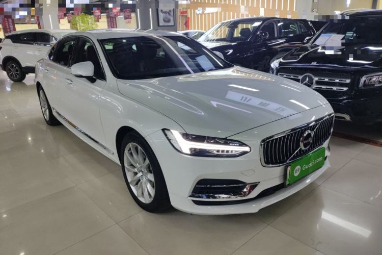 Used Volvo S90 New Energy 2020 T8 e-Drive Hybrid – Zhiyi Luxury Edition Exterior 1
