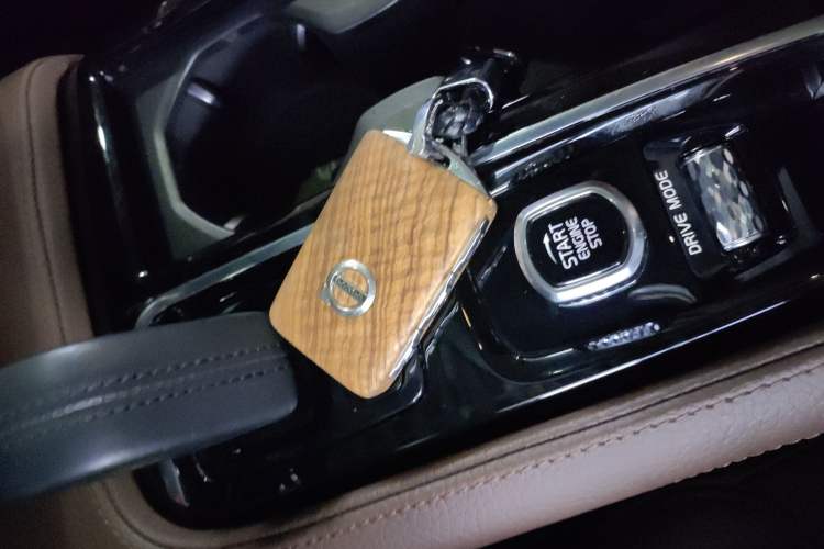 Used Volvo S90 New Energy 2020 T8 e-Drive Hybrid – Zhiyi Luxury Edition Interior 1