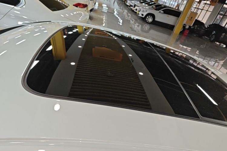 Used Volvo S90 New Energy 2020 T8 e-Drive Hybrid – Zhiyi Luxury Edition Roof
