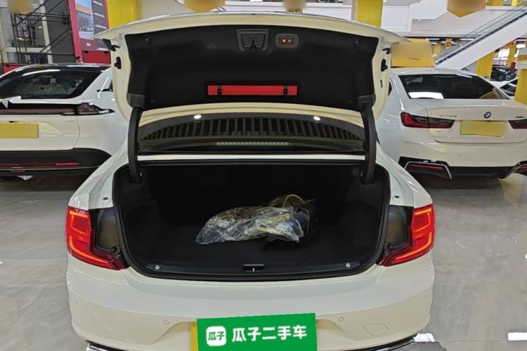 Used Volvo S90 New Energy 2020 T8 e-Drive Hybrid – Zhiyi Luxury Edition Trunk