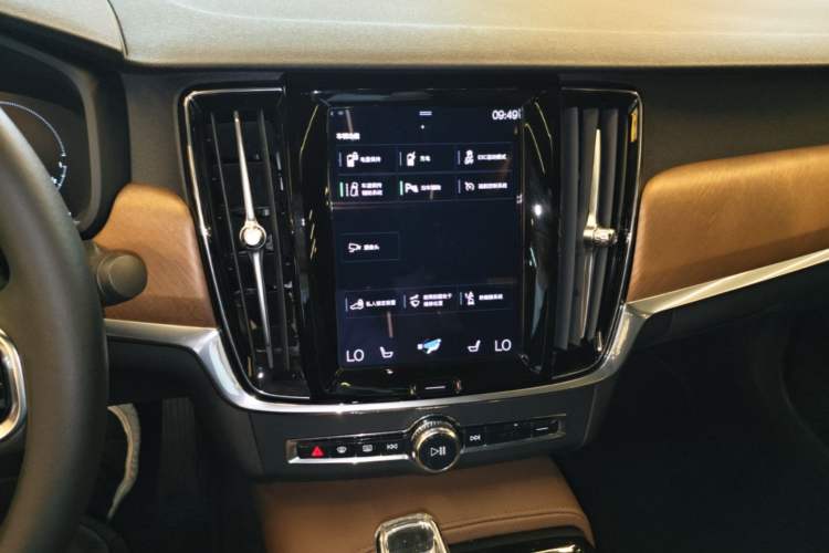 Used Volvo S90 New Energy 2021 T8 eDrive Hybrid Zhiyi Luxury Edition Audio And AC Panel