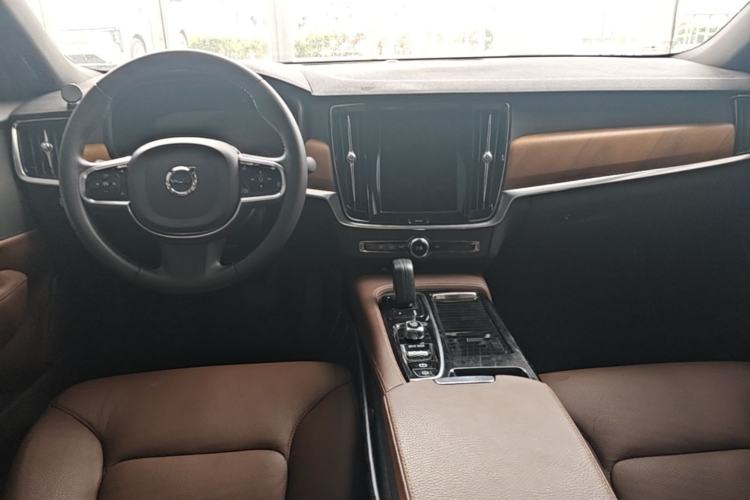 Used Volvo S90 New Energy 2021 T8 eDrive Hybrid Zhiyi Luxury Edition Center Console