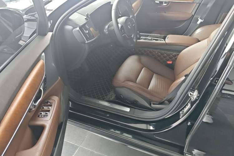 Used Volvo S90 New Energy 2021 T8 eDrive Hybrid Zhiyi Luxury Edition Driver Seat