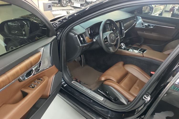 Used Volvo S90 New Energy 2021 T8 e-Drive Hybrid Luxury Edition Driver Seat