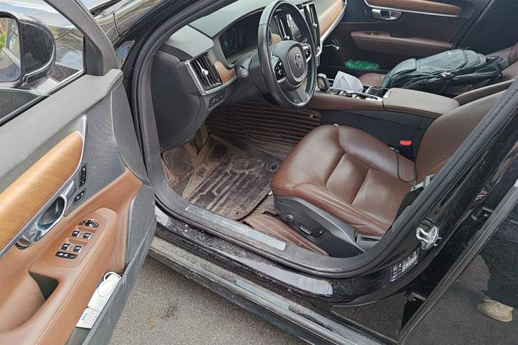 Used Volvo S90 New Energy 2021 T8 eDrive Hybrid Zhiyi Luxury Edition Driver Seat