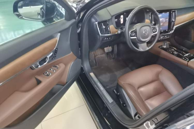 Used Volvo S90 New Energy 2021 T8 eDrive Hybrid Zhiyi Luxury Edition Driver Seat